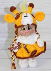 Кошечка Анфиса в костюмчике жирафихи Жози