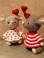 Влюбленные мышки с сердечками.jpg