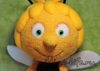 Вязаная игрушка (амигуруми) пчелка Майя