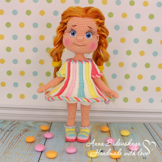 Вязаная куколка Карамелька
